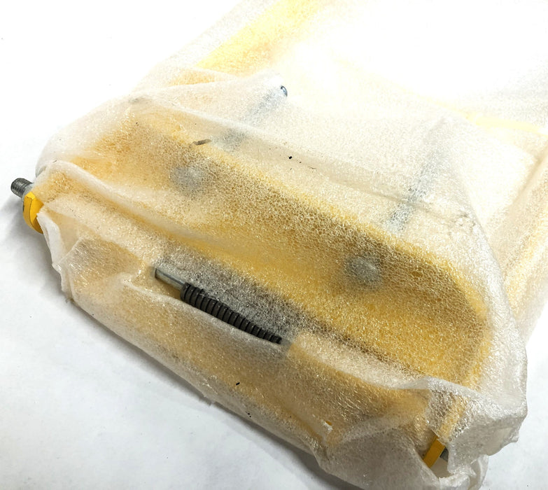 Fabenco 30 Inch Yellow Galvanized Steel Self Closing Safety Gate A71-30PC NOS