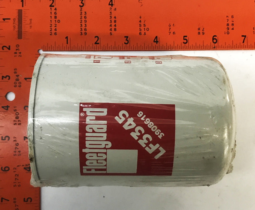 Fleetguard Spin-on Oil Filter LF3345 [Lot of 2] NOS