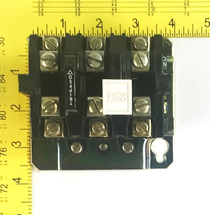 Allen-Bradley Overload Relay Series B 592-B0V16 USED