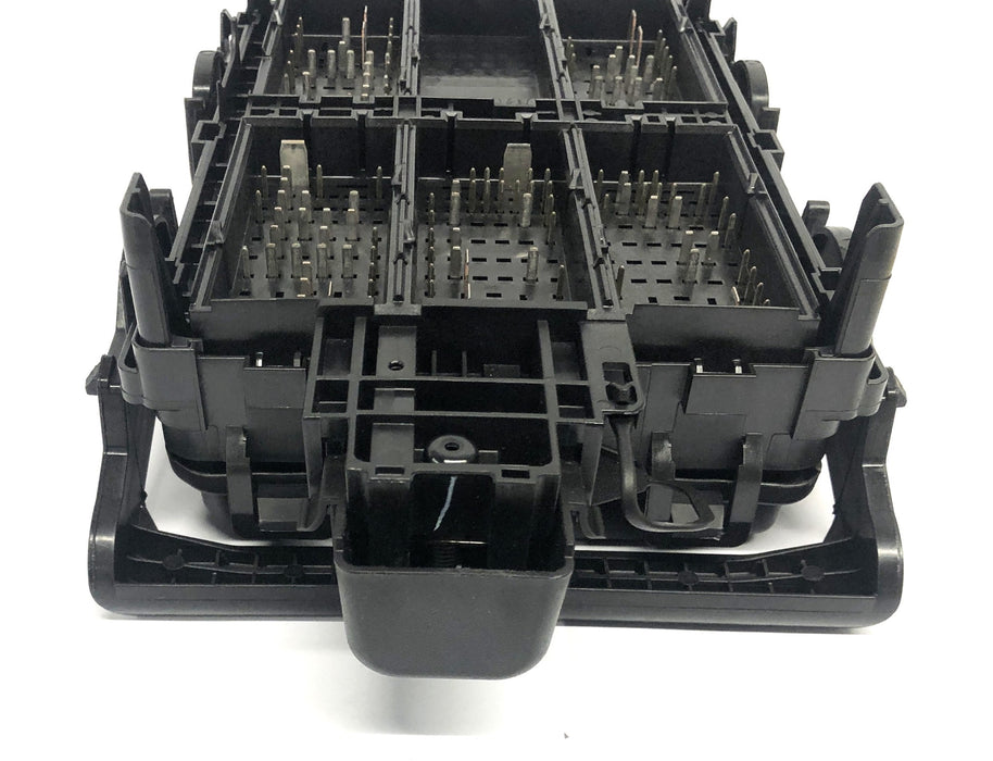 General Motors/GM Wiring Harness Junction Box 84303174 USED