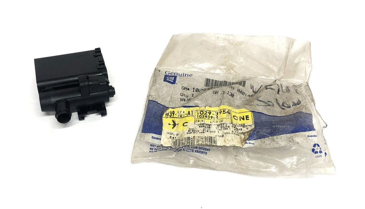 GM Canister Vent Solenoid 10293954 NOS