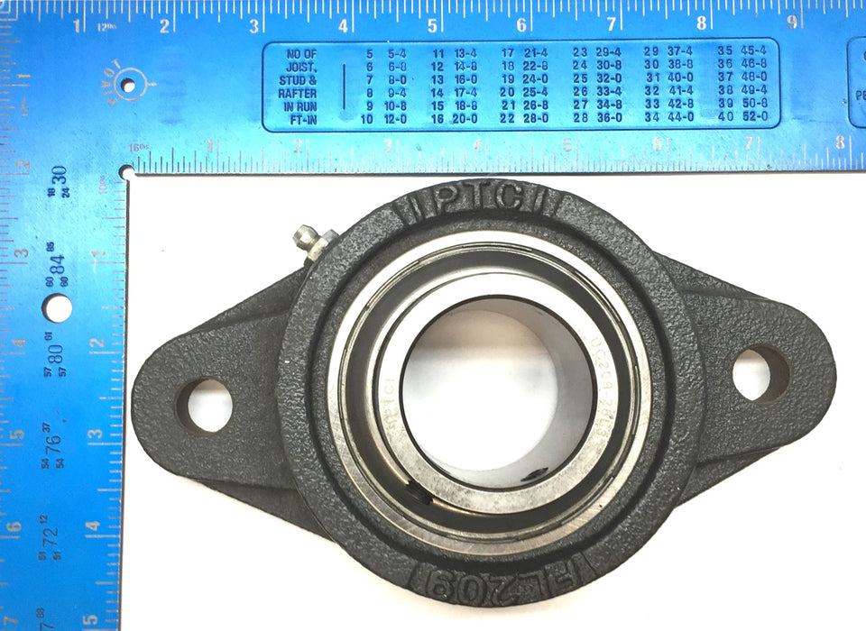 IPTCI 2-Hole Mount Pillow Block Bearing Assembly w/Zerk FL209 (UC209-28L3) NOS