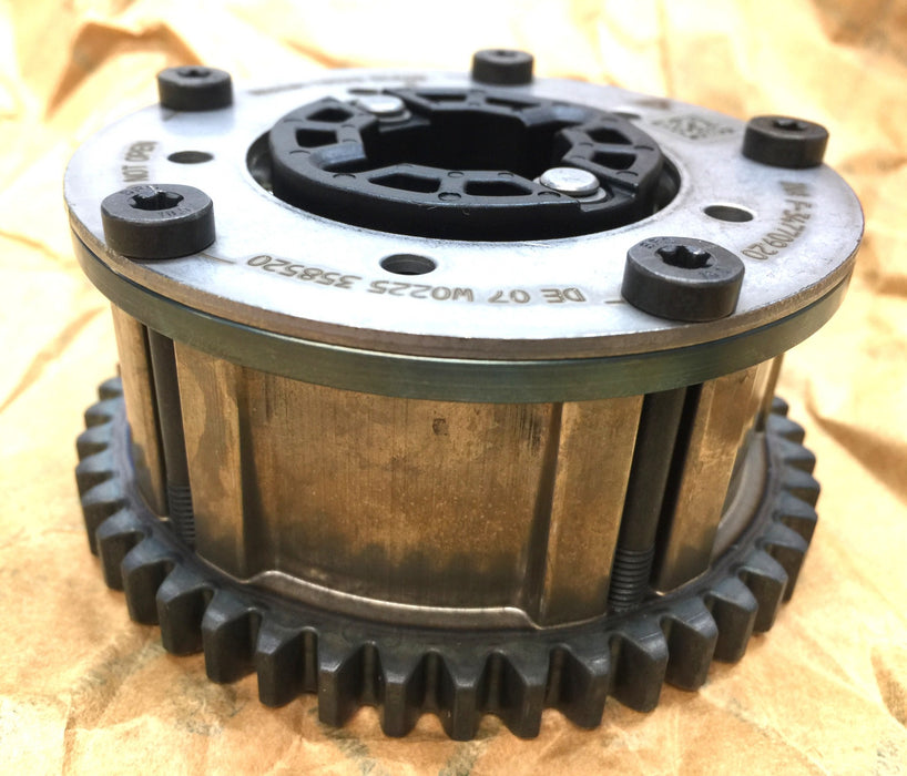 Nissan Intake Camshaft Timing Gear 13025-5CA0B (130255CA0B) NOS