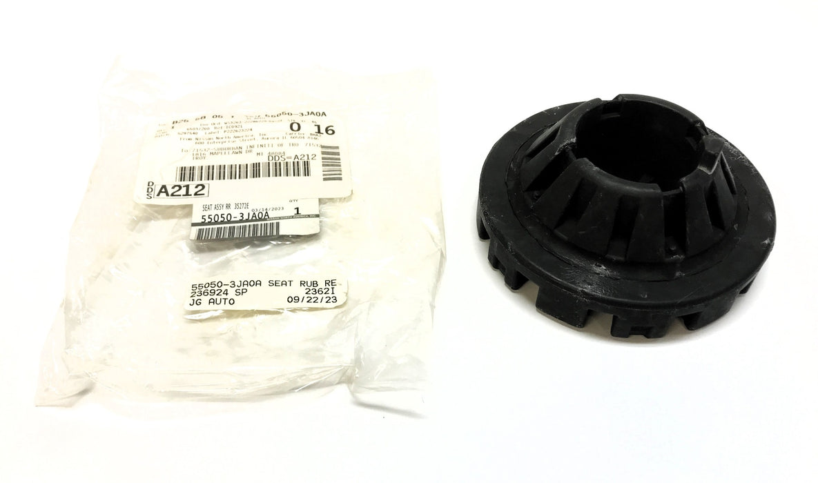 Nissan Rear Coil Spring Insulator 55050-3JA0A NOS
