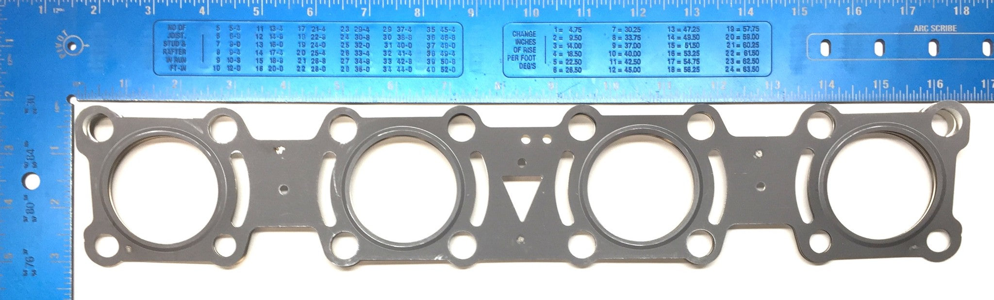 Nissan Group Exhaust Manifold Gasket 14036-EZ30A NOS