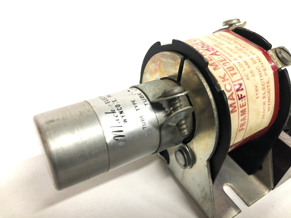 Mack Electric Devices Frame FN Coil 110XD7 2HP Mercury Relay A80C NOS