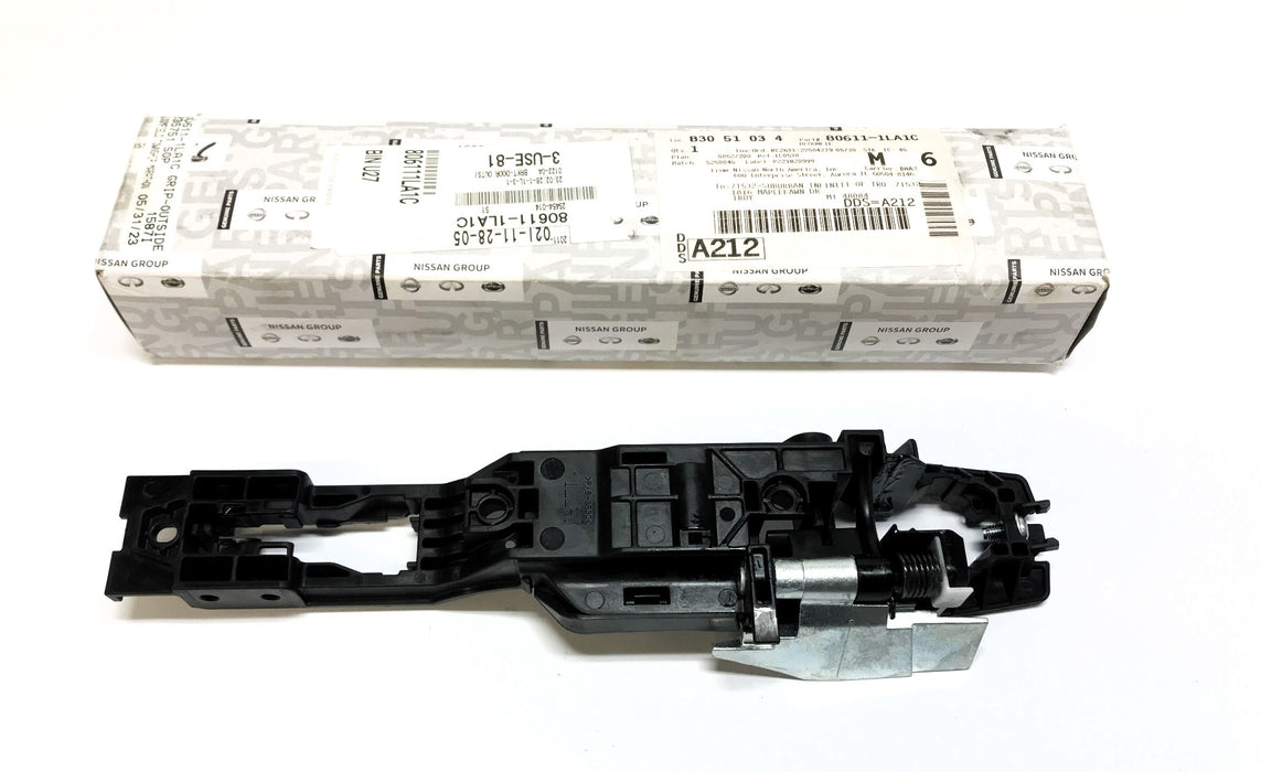 Nissan Grip-Outside Handle 80611-1LA1C NOS