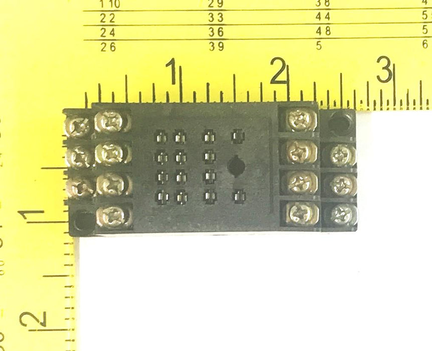 Omron Relay Socket Base PYF14H [Lot of 4] USED