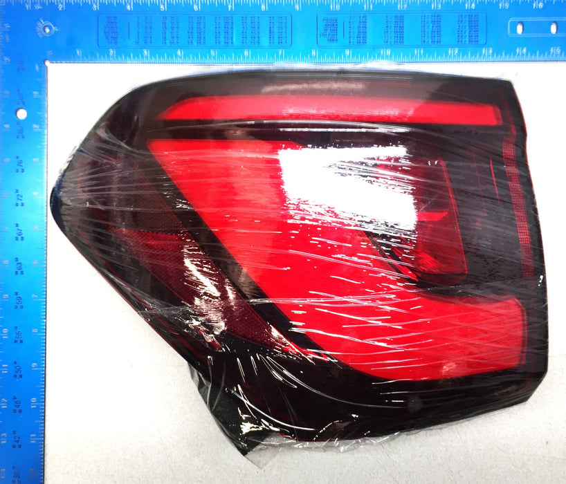 Nissan LH Rear Outer LED Tail Lamp Assembly 26555-6GW0A NOS