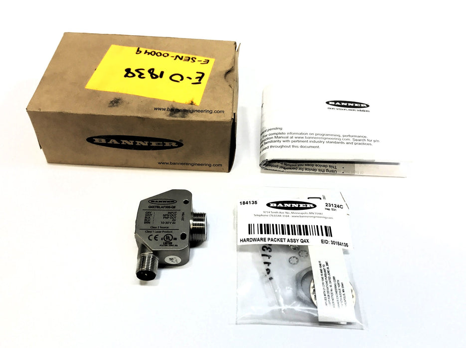 Banner Photoelectric Sensor Q4XTBLAF300-Q8 NOS