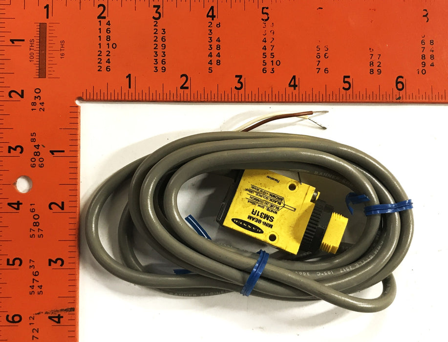 Banner Mini-Beam Photoelectric Receiver SM31R [Lot of 2] NOS