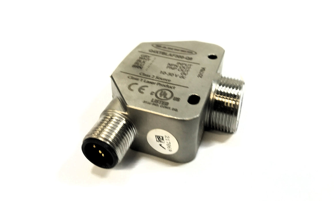 Banner Photoelectric Sensor Q4XTBLAF300-Q8 NOS