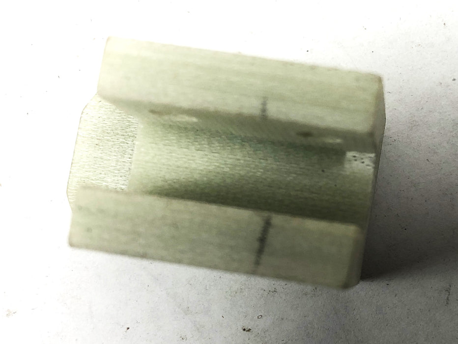 Unbranded N050923001 Wire Mounting Block 3/4x1-1/2 in NOS