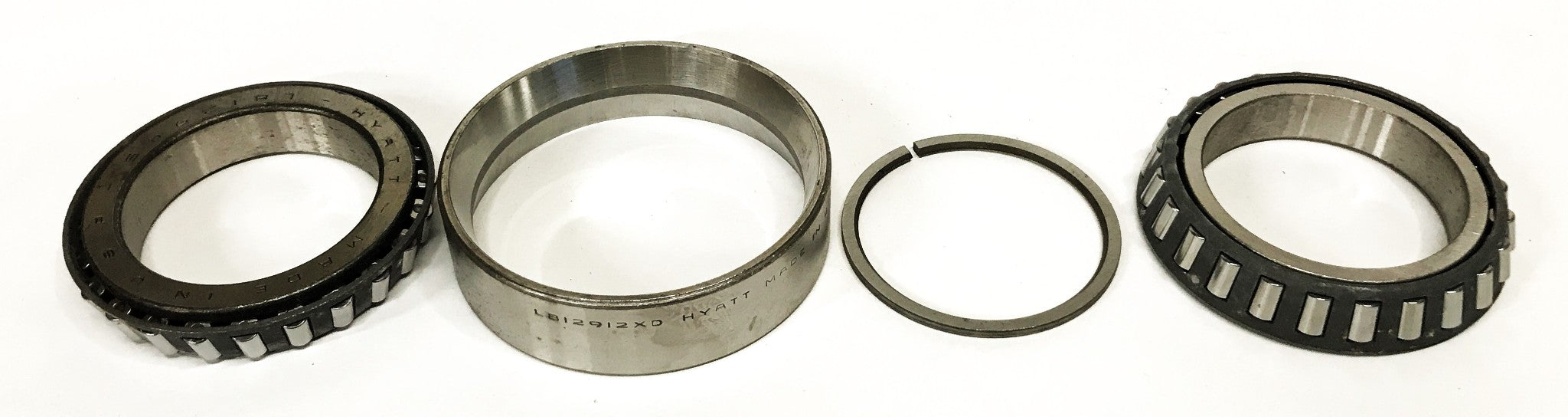 Hyatt Double Row Tapered Roller Bearing Assembly L812945 NOS