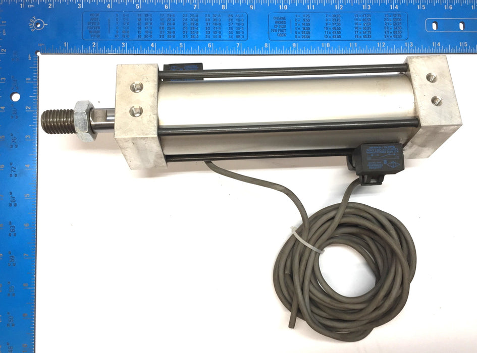 Motion Controls Cylinder with PTC 1/4" Fitting and Sensor D30SENCSL6RA1SP USED