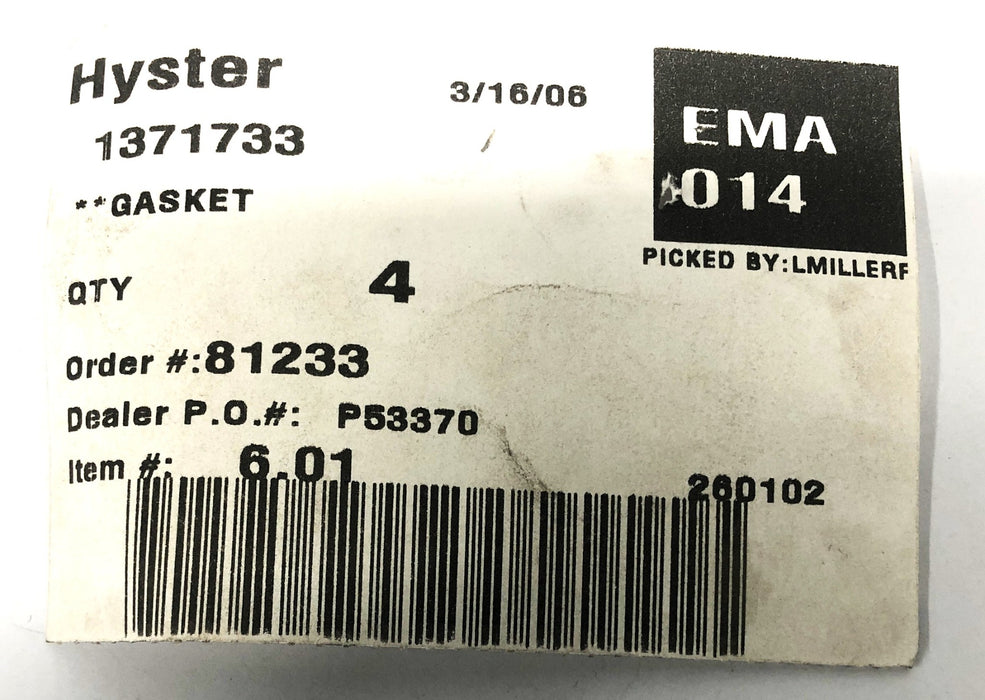 Hyster 2 Piece Gasket Set 1371733 NOS