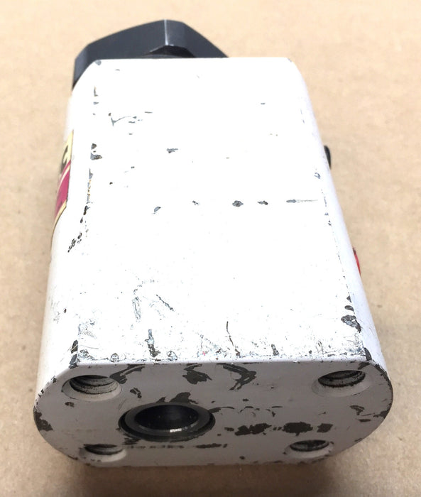 Hytec Center Hole Hydraulic Cylinder 100090-B 9S USED