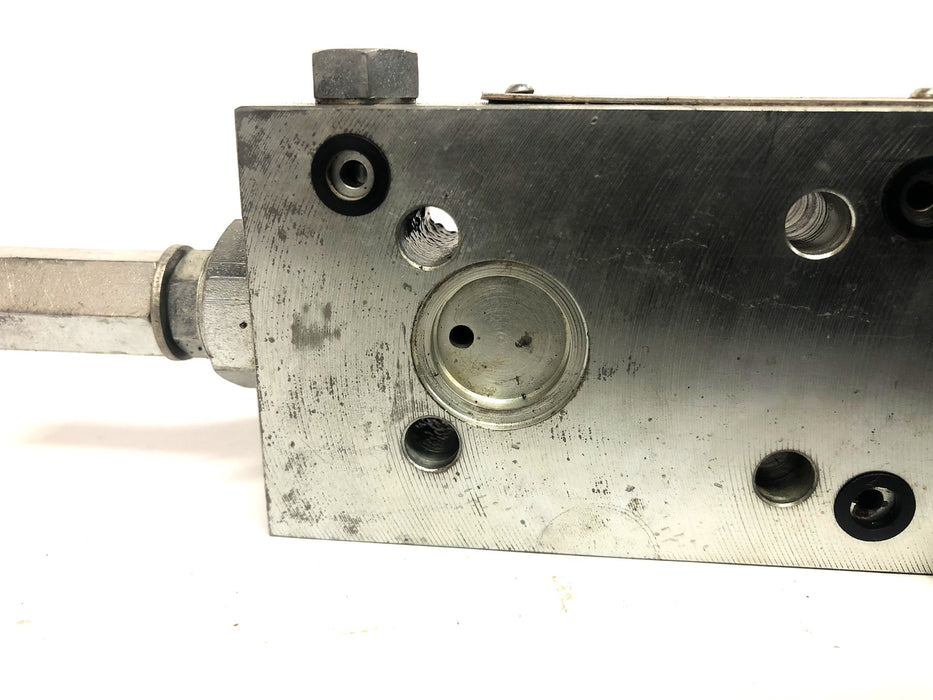 Lubriquip Series D-95 AL-5 Pneumatic Pump 521-000-001 USED