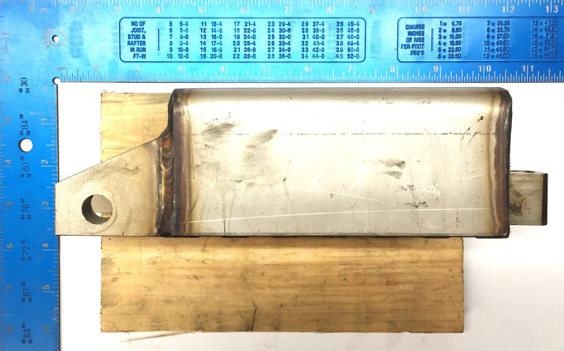 Livonia Magnetic 6" x 3-1/4" x 2-3/4" Aluminum Heavy Lifting Magnet USED