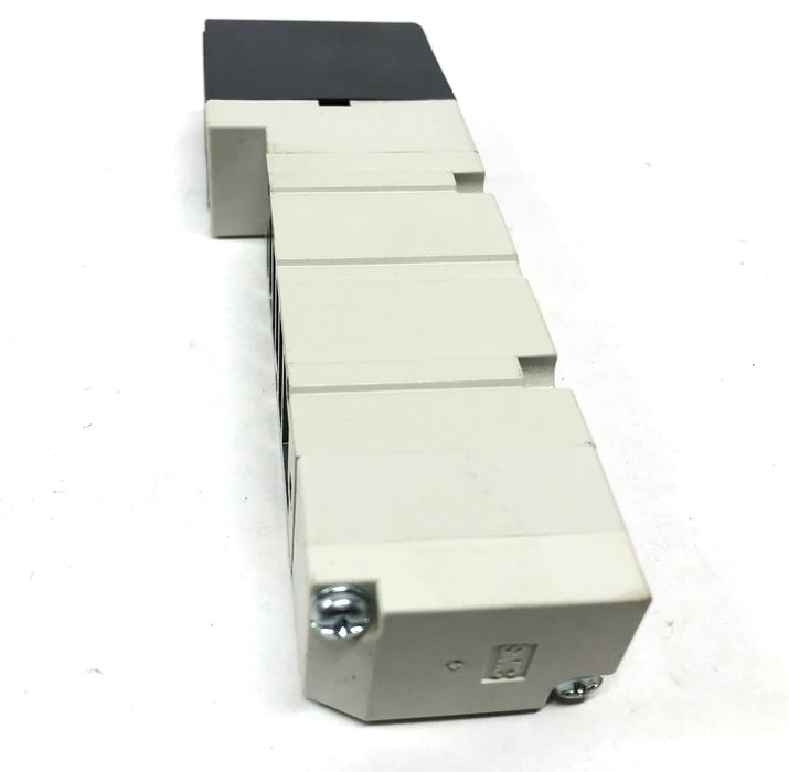 SMC Solenoid Valve VQ4201-31 (1C3-9CQ) NOS
