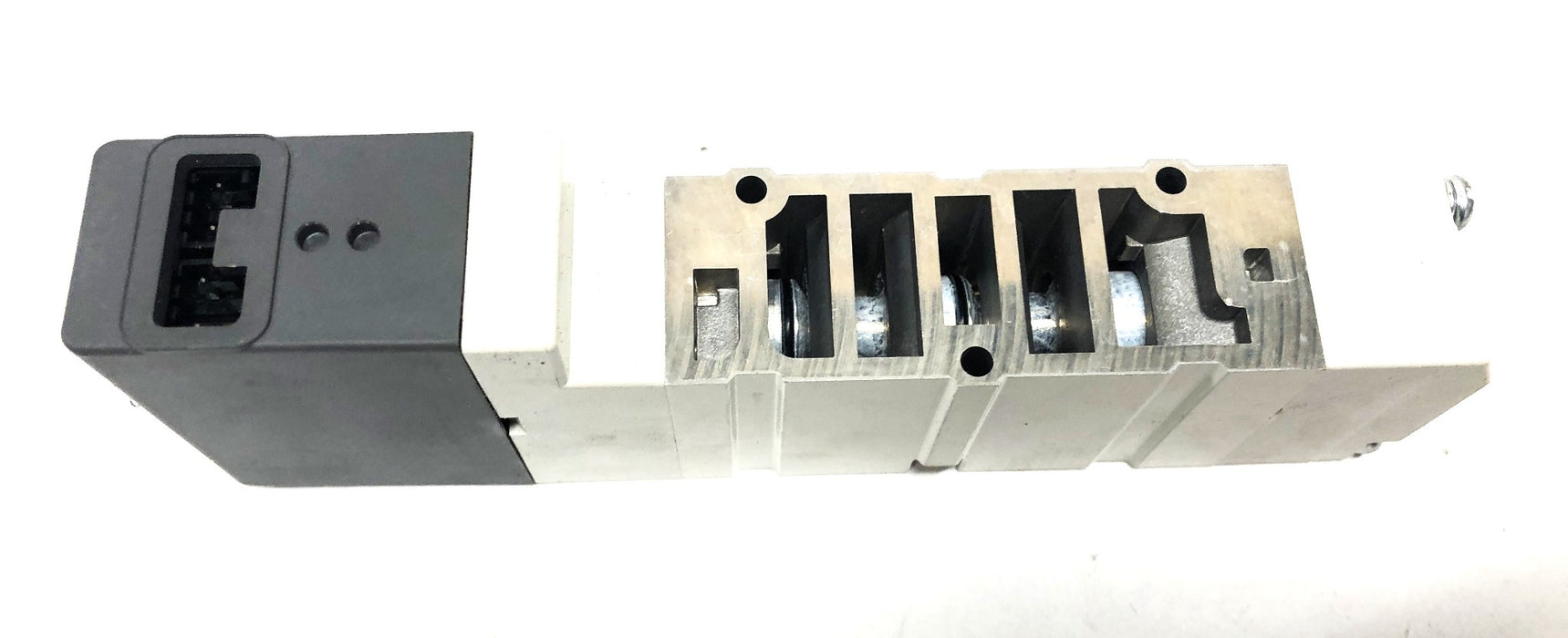 SMC Solenoid Valve VQ4201-31 (1C3-9CQ) NOS