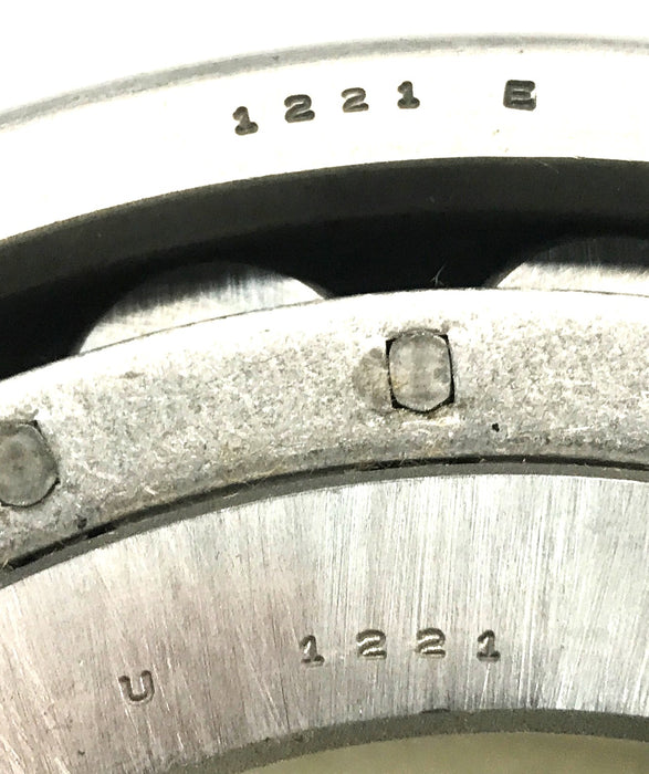 Rollway Cylindrical Roller Bearing Made In The USA (No Box) 1221 E (U 1221) NOS