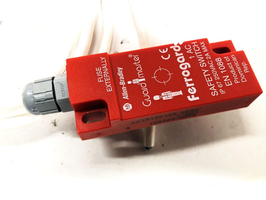 Allen-Bradley Guardmaster Ferrogard Safety Switch 440N-G02001 NOS