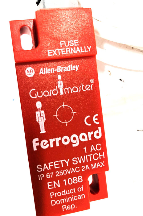 Allen-Bradley Guardmaster Ferrogard Safety Switch 440N-G02001 NOS