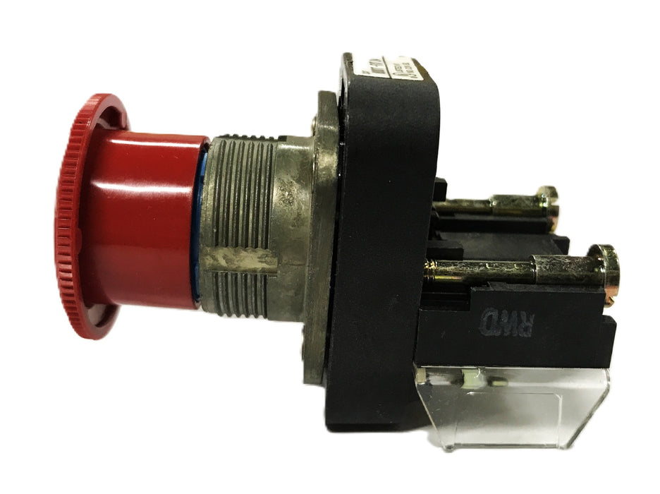 Allen-Bradley Red Pushbutton Switch 800T-FXT6D4 NOS