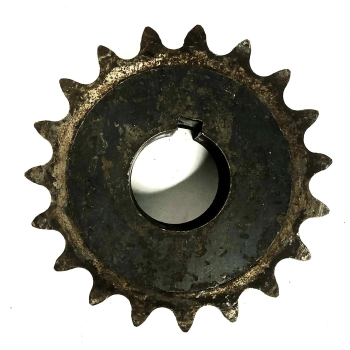 Unbranded 0.62 Inch Keyway 2.69 Inch Bore Sprocket 19 Tooth USED
