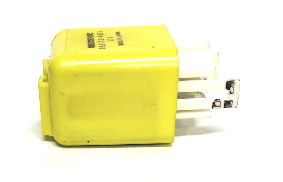 CarQuest Denso 12V Relay RY194 (0567.00-8031) NOS