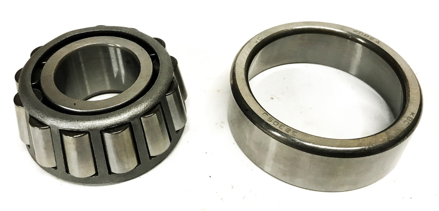 KBC Tapered Roller Bearing Cone and Cup 32305J NOS