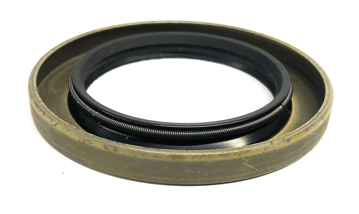 National Oil Seal 472397 [Lot of 2] NOS