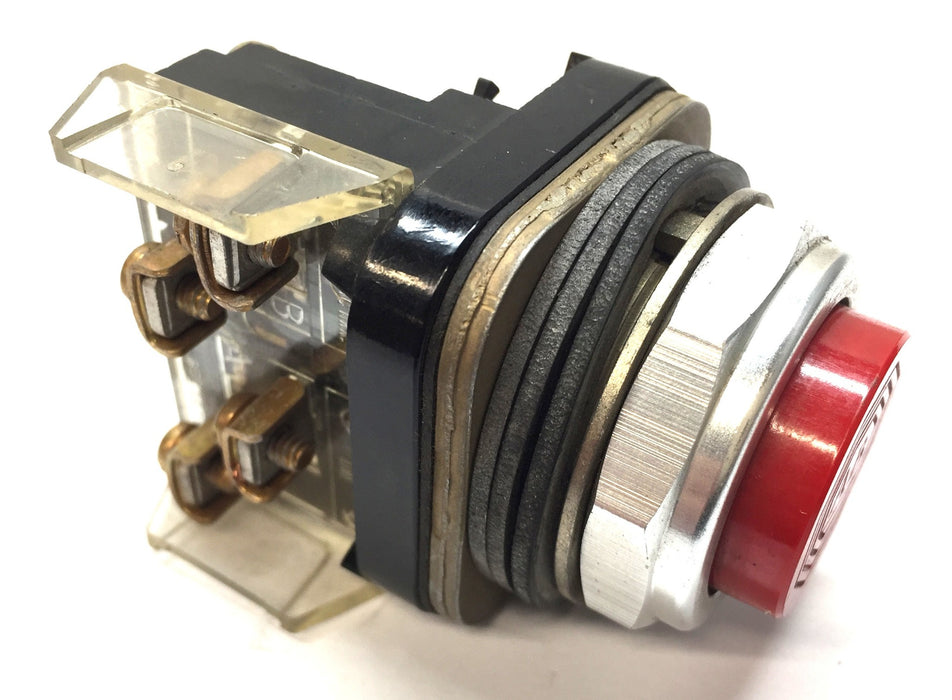 Allen-Bradley Non-Illuminated Red Flush Head Push Button 800T-B6 Series N USED