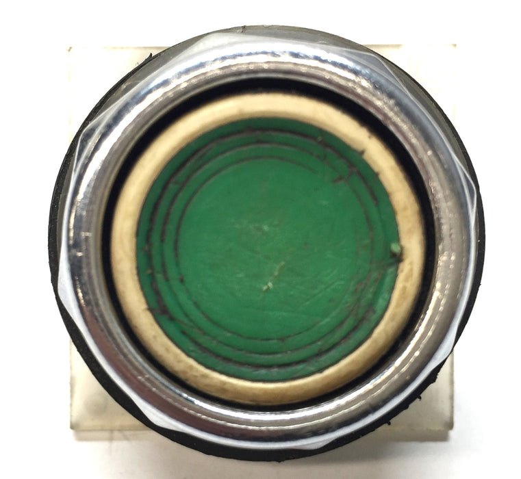 Square D Green Flush Head Push Button w/Contact Block KA-2 (9001) Series G USED