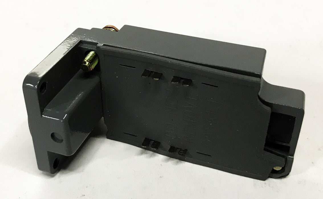 Eaton Heavy Duty Limit Switch E50SAL NOS