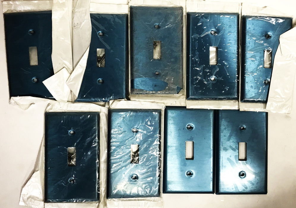 Leviton Toggle Switch Cover Plate 104-84001-40 [Lot of 9] NOS