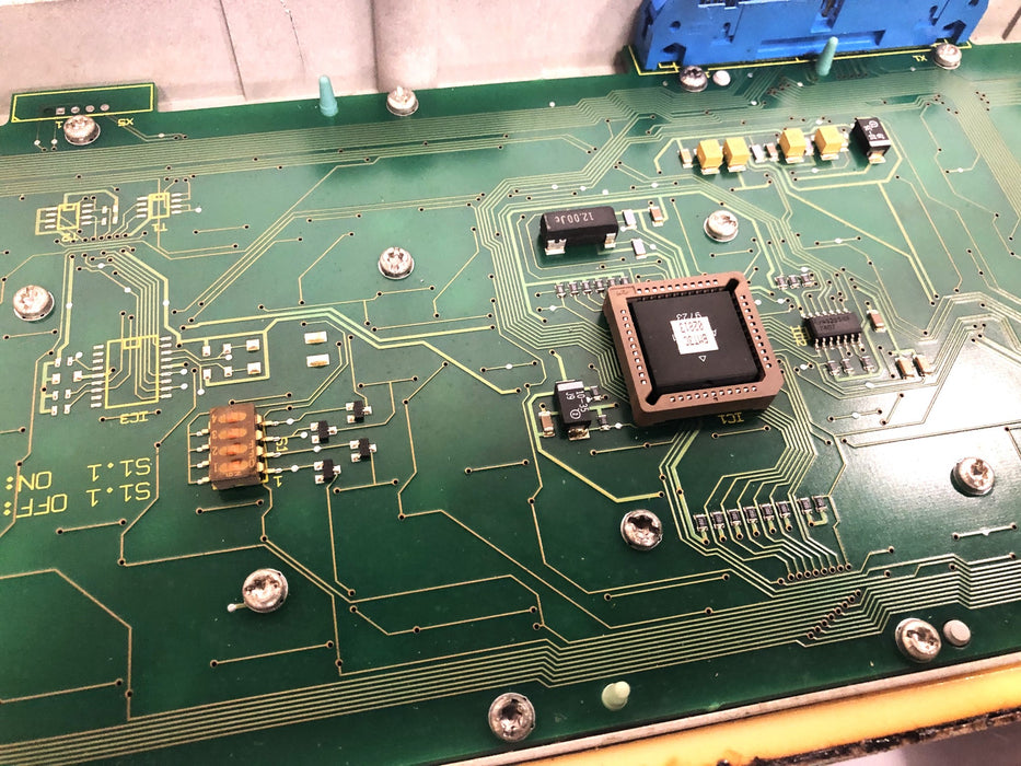 Indramat System200 Motherboard And Monitor Housing BTV30 USED
