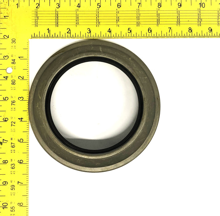 Total Source Drive Hub Seal LP1400-9357 NOS