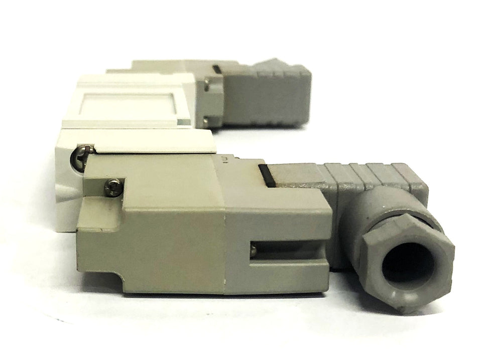 SMC Solenoid Valve SY7240-5D NOS