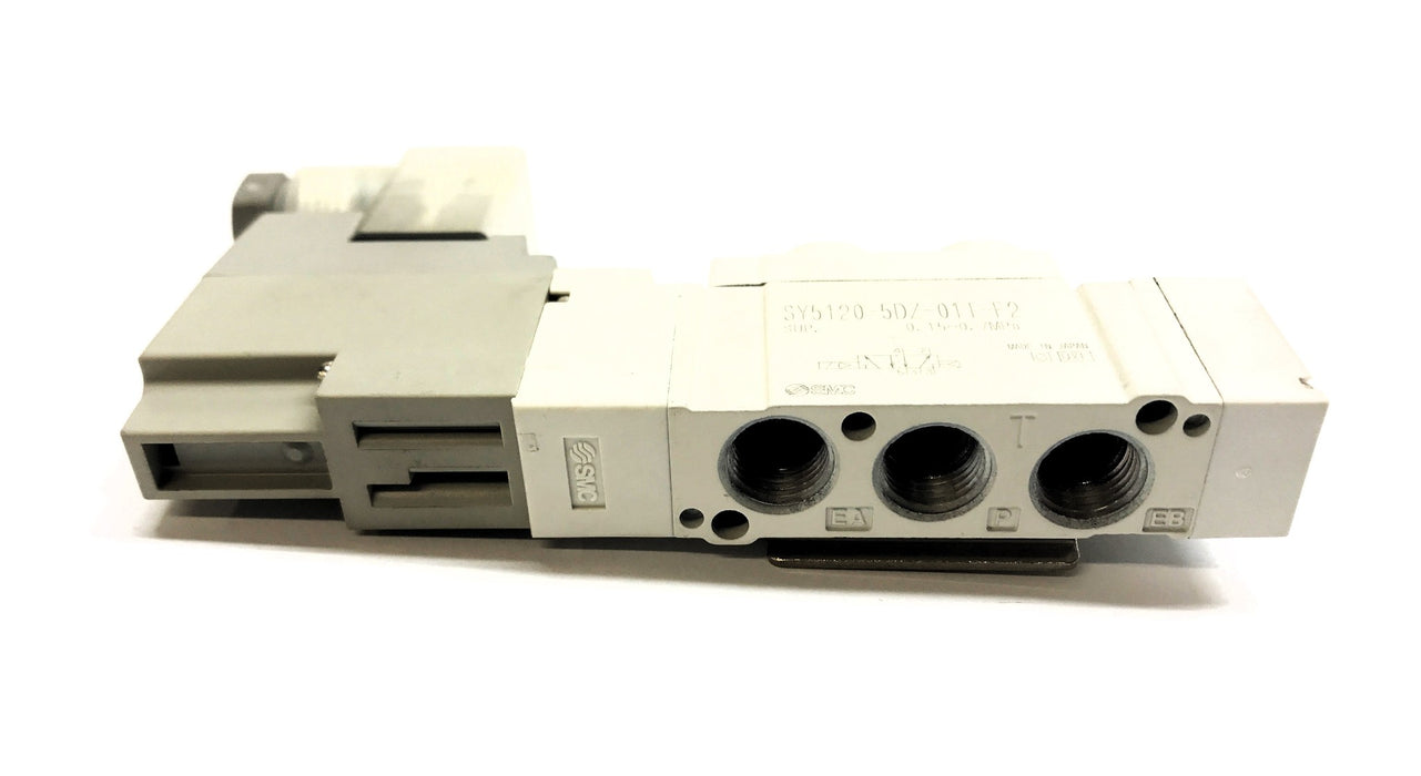 SMC 5 Port Solenoid Valve SY5120-5DZ-01T-F2 NOS