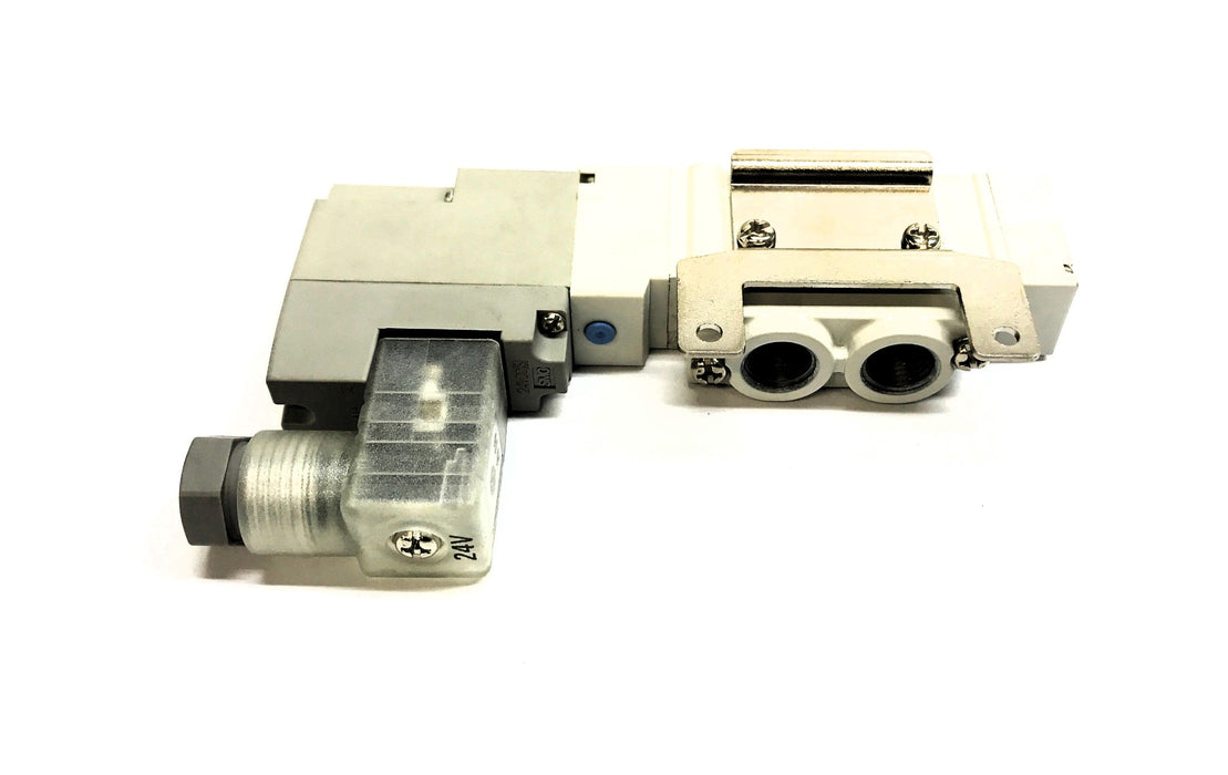 SMC 5 Port Solenoid Valve SY5120-5DZ-01T-F2 NOS