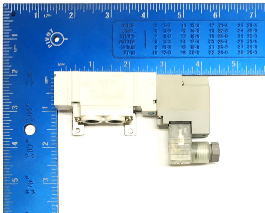 SMC 5 Port Solenoid Valve SY5120-5DZ-01T-F2 NOS