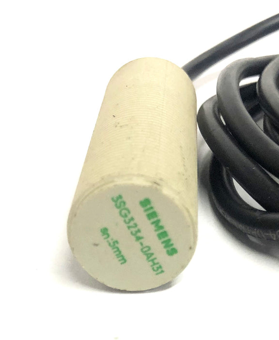 Siemens SN:5mm Proximity Sensor 3SG3234-0AH31 USED