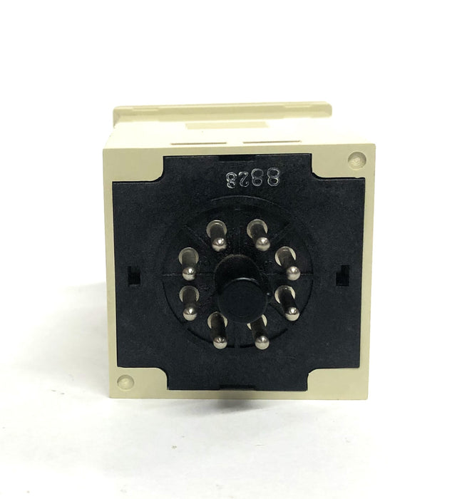 Allen-Bradley Type H 100-240VAC Series B On Delay Timing Relay 700-HRM12TA17 NOS