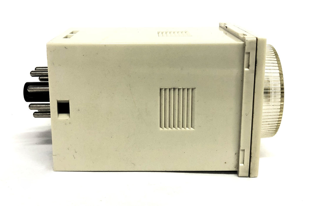 Allen-Bradley 100-240VAC Series A On Delay Timing Relay 700-HRM12TA17 NOS