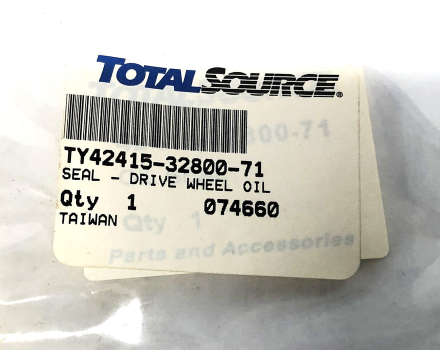 Total Source Drive Wheel Oil Seal TY42415-32800-71 NOS