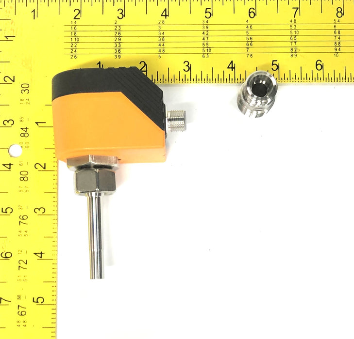 Efector300 Flow Monitor With E40107 Fitting SI8518 (SI0508) NOS
