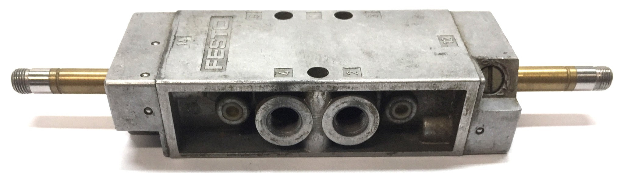 Festo Series:0690 8 bar/1-116 psi Solenoid Valve JMFH-5-1/8 (8820) USED