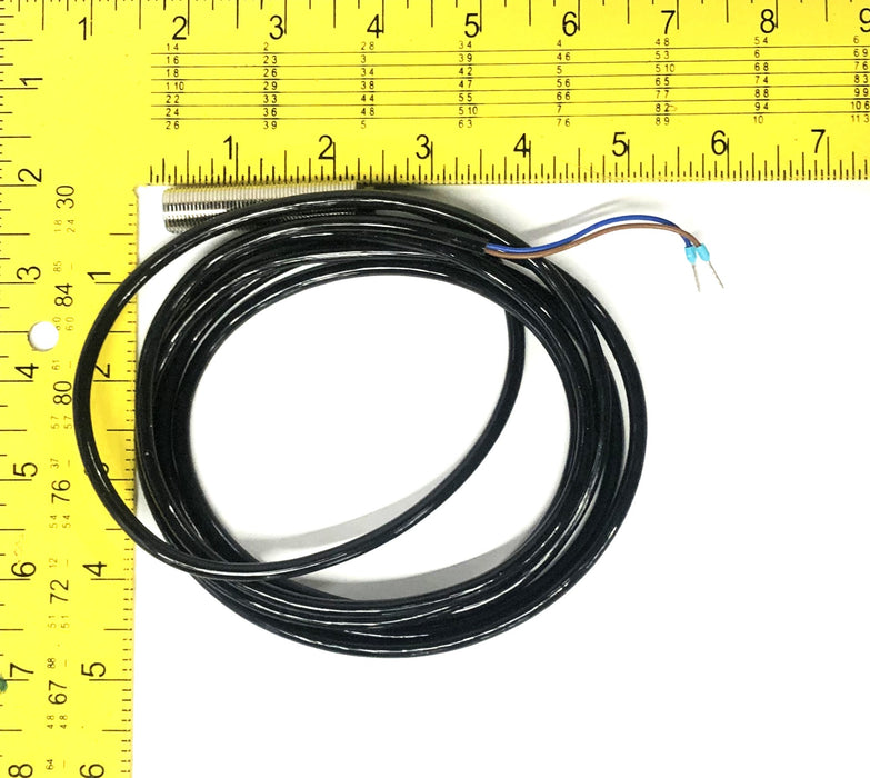 Siemens Proximity Switch 3RG4012-0JB00 NOS